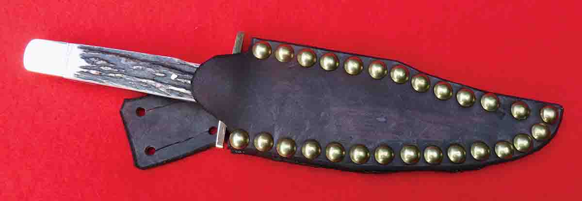Mike’s “made-in-camp” sheath, for that “buffalo hunter” look.